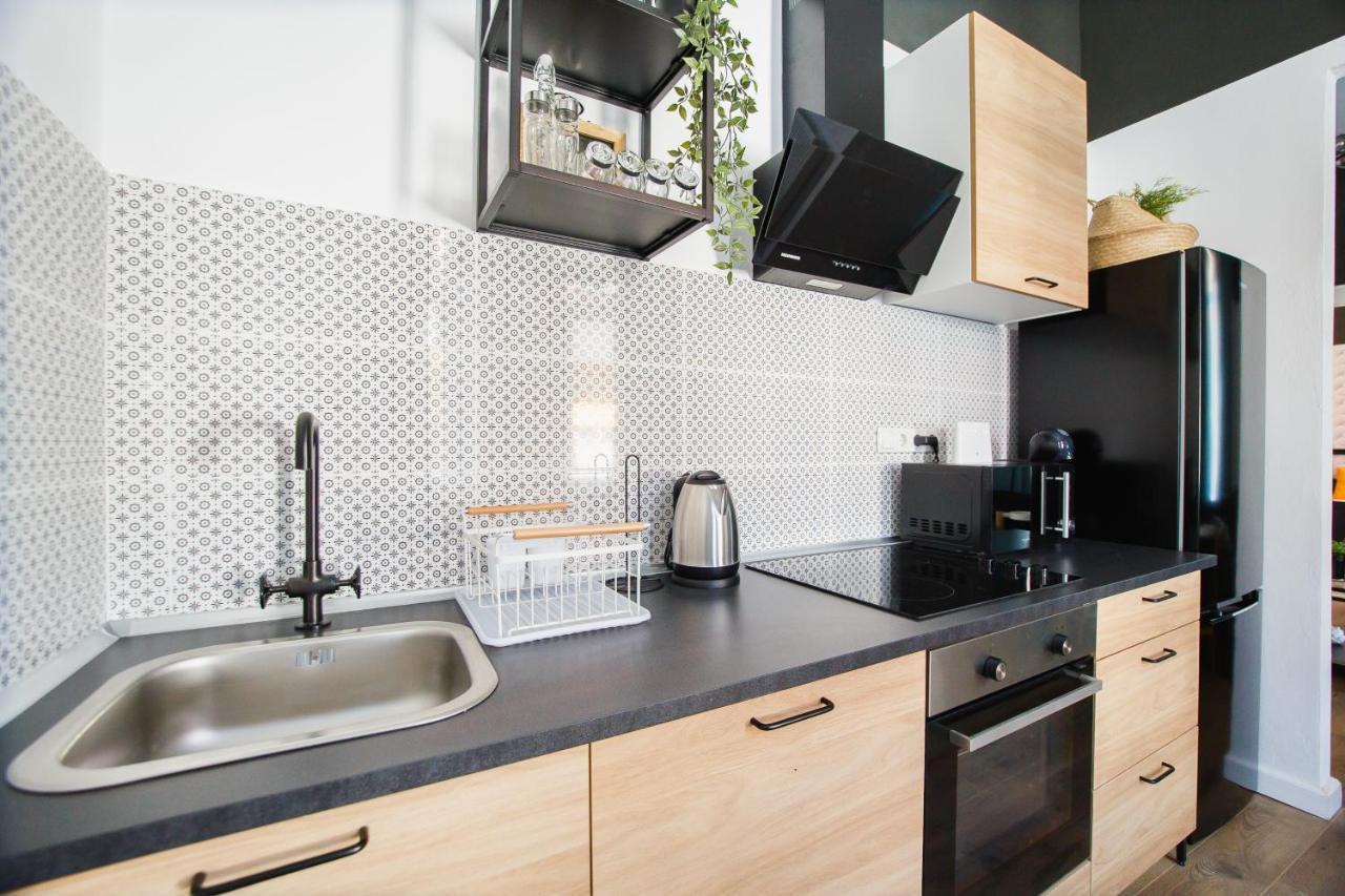 Super Central Spacious Apartment Oradea Exterior foto