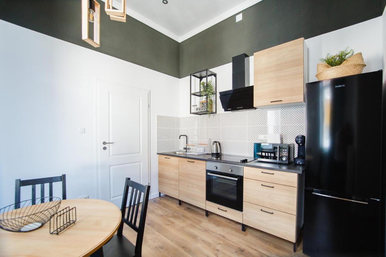 Super Central Spacious Apartment Oradea Exterior foto